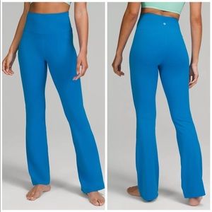 Lululemon Groove SHR Flare Pants Nulu Color- PLSI Size-10 NWT